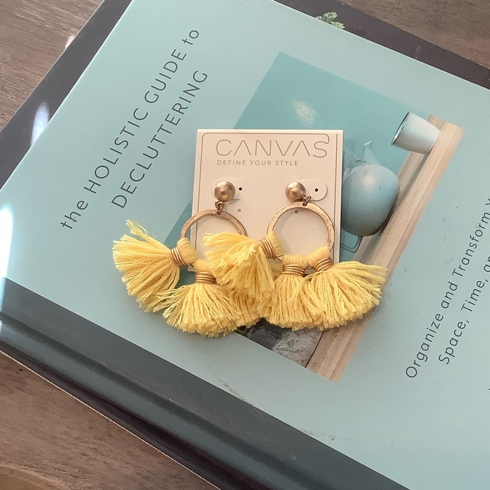 - NWT Canvas Trio tassel yellow earrings❤️❤️❤️❤️
